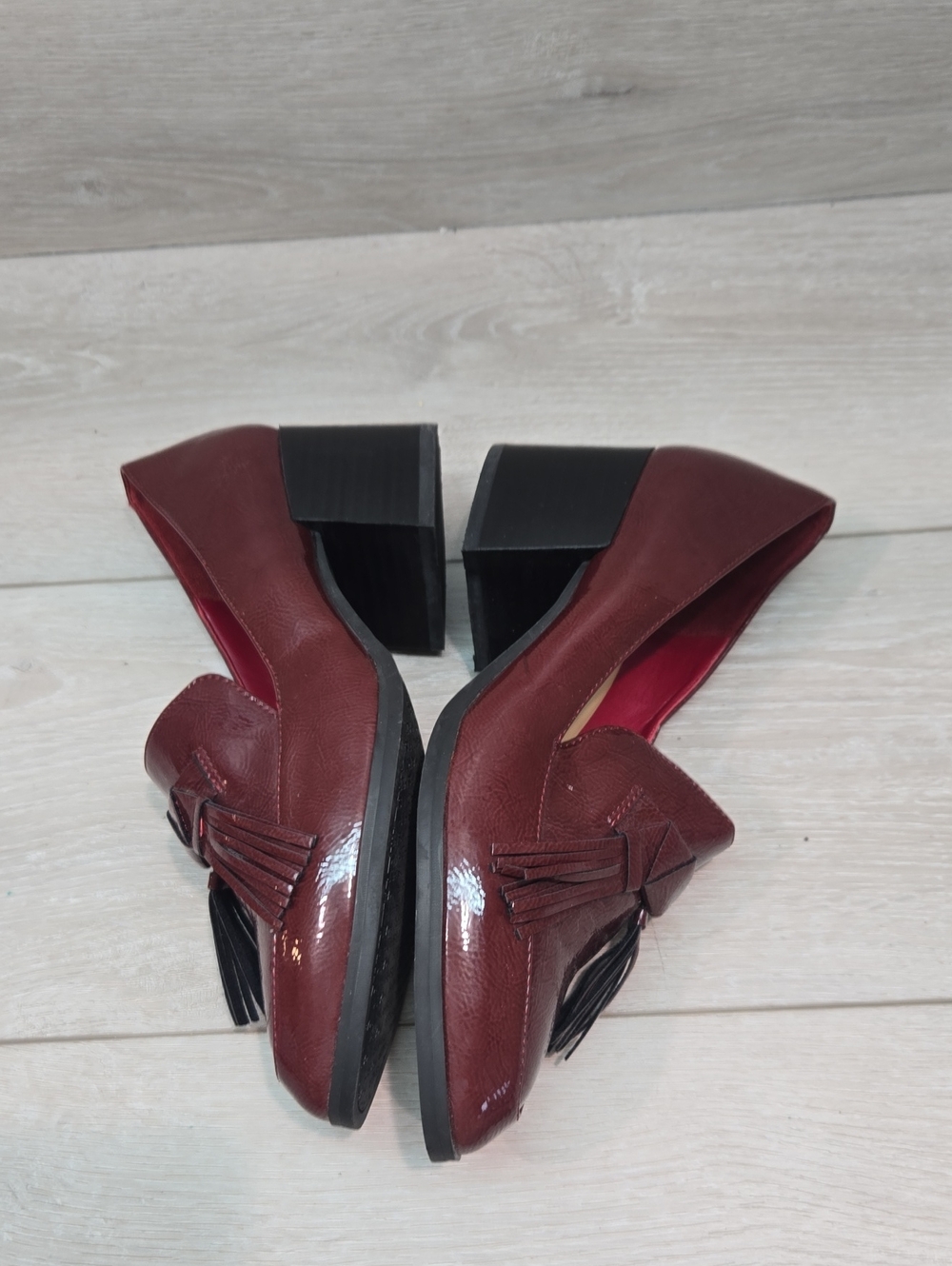 Marc Fisher Women "Like New"Leather Tassel Heels Shoes Sz 8M - Picture 10 of 12